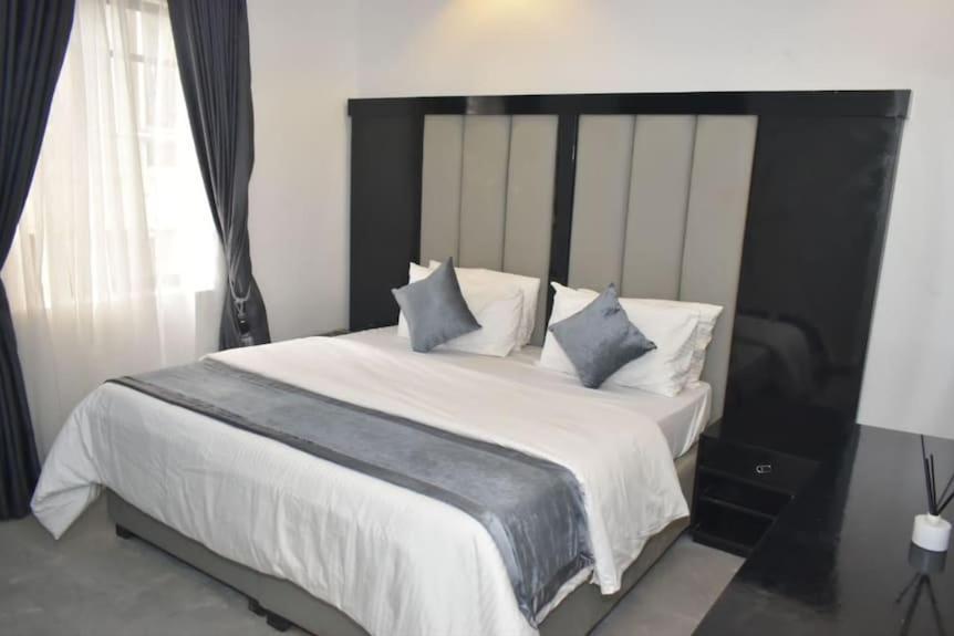 Jada Hotel And Suits لاغوس المظهر الخارجي الصورة