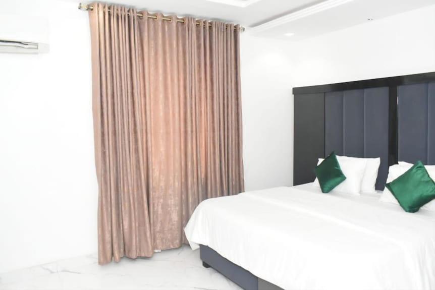 Jada Hotel And Suits لاغوس المظهر الخارجي الصورة